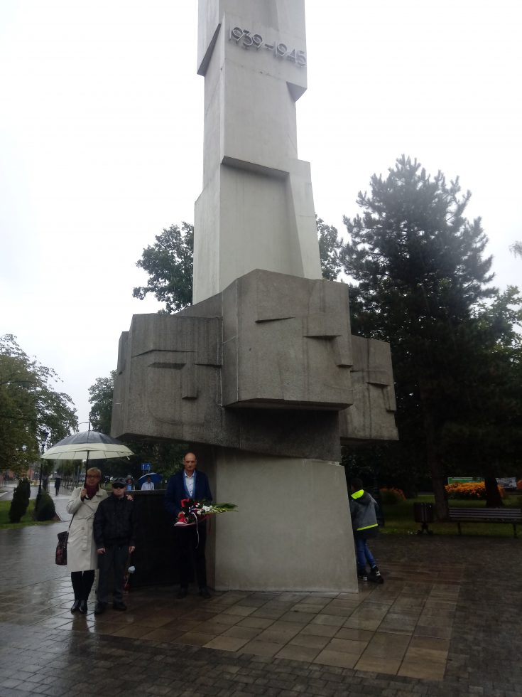 pomnik powstańców